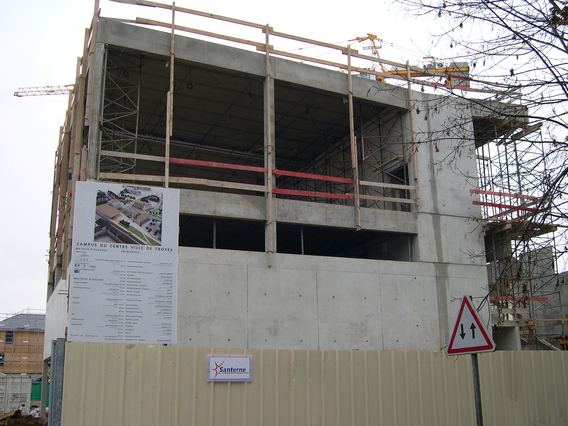  contruction d'un immeuble du nouveau campus